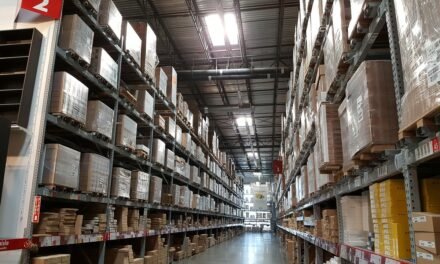 Why the Packaging Industry Is Stuck in the Past: A Technology and Workforce Crisis